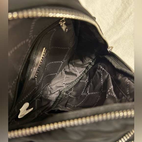 Steve Madden Black Crossbody Belt Bag - Picture 4 of 5